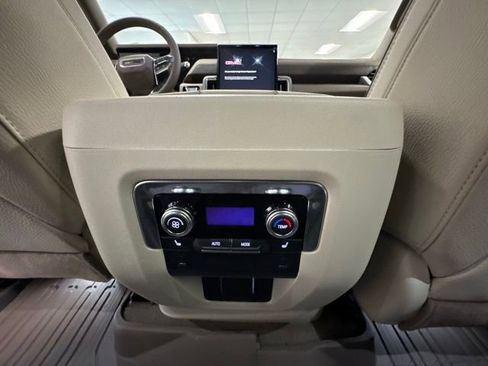 New 2026 GMC Yukon Denali image 14
