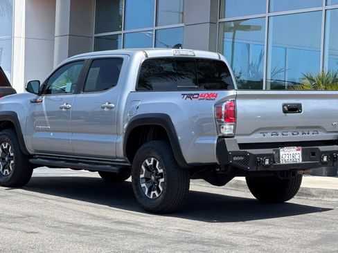 Used 2021 Toyota Tacoma TRD Off-Road w/ Technology Package AWD/4WD image 7