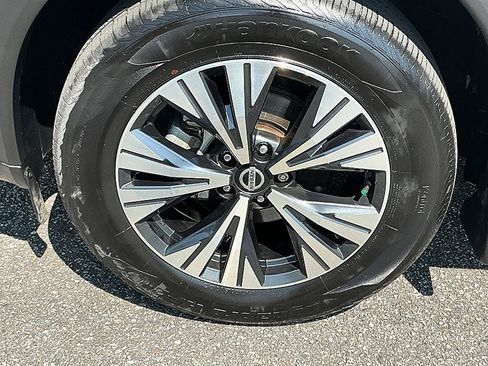 Used 2021 Nissan Rogue SV w/ Premium Package FWD image 10