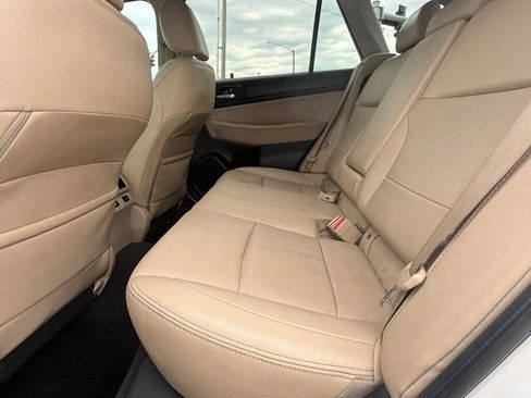 Used 2016 Subaru Outback 2.5i Limited AWD/4WD image 41