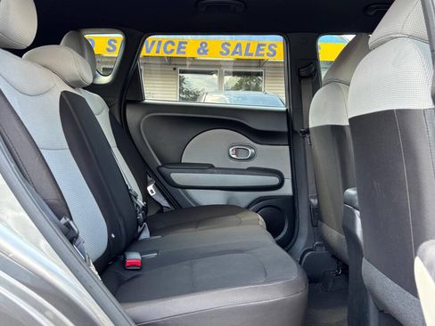 Used 2016 Kia Soul w/ Convenience Package FWD image 16