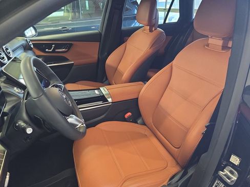 Certified 2026 Mercedes-Benz GLC 300 image 19