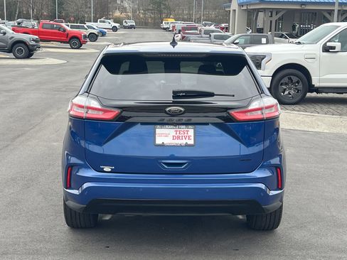Certified 2023 Ford Edge SE w/ Black Appearance Package image 24