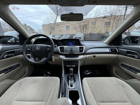 Used 2013 Honda Accord LX image 15