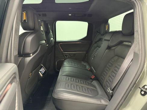 Used 2022 Rivian R1T Launch Edition image 37