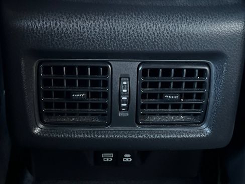 Used 2025 Toyota Camry SE FWD image 44