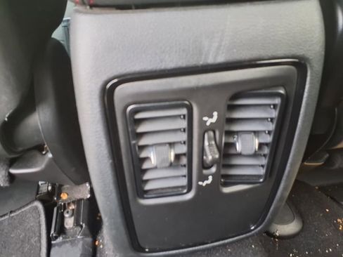 Used 2023 Dodge Durango GT image 11