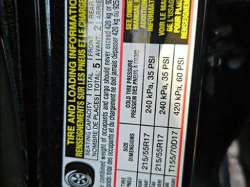 Used 2020 Toyota Camry LE image 14