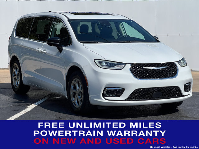 Used 2024 Chrysler Pacifica Limited w/ Uconnect Theater Family Group AWD/4WD image 1