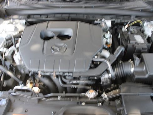 New 2025 MAZDA CX-30 AWD 2.5 S w/ Select Sport Pkg image 19