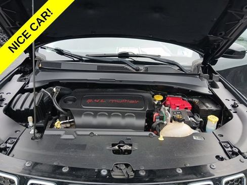 Used 2019 Jeep Compass Latitude AWD/4WD image 30