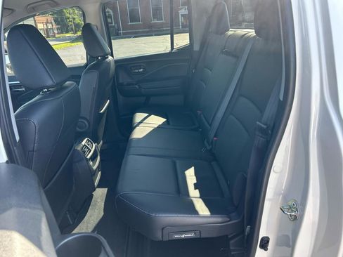 Used 2017 Honda Ridgeline RTL-T image 12