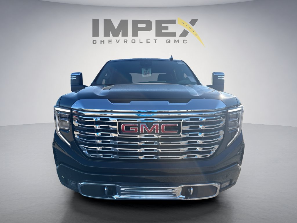 Used 2025 GMC Sierra 1500 Denali w/ Denali Reserve Package AWD/4WD image 7