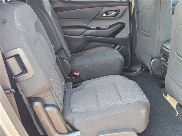Used 2023 Chevrolet Traverse LT AWD/4WD image 19