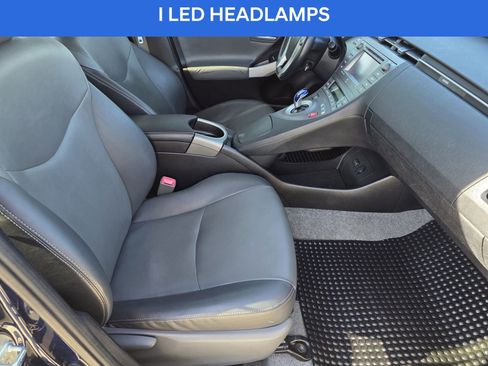 Used 2013 Toyota Prius Four image 14