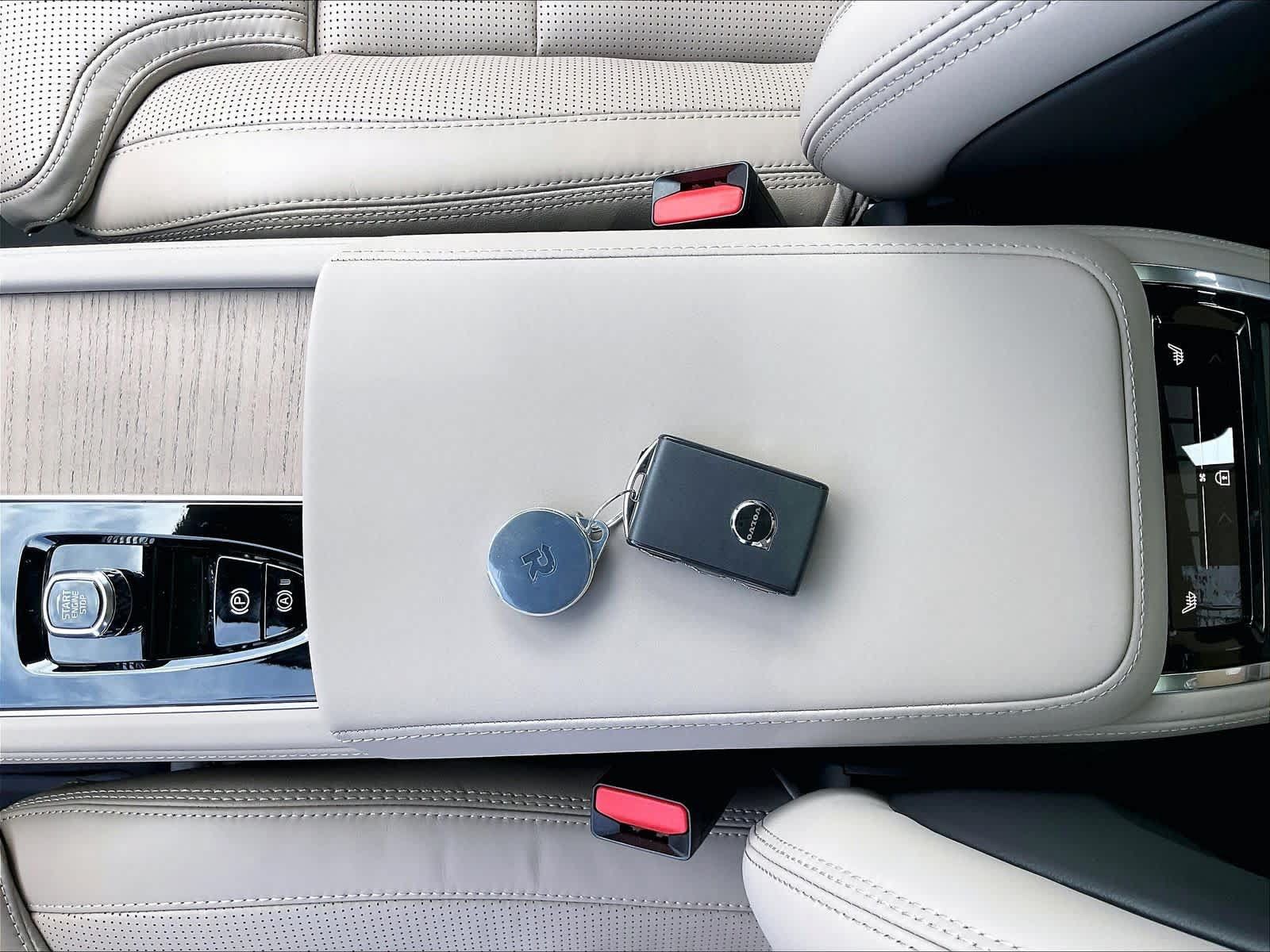 New 2027 Volvo XC90 B6 Ultra AWD/4WD image 35