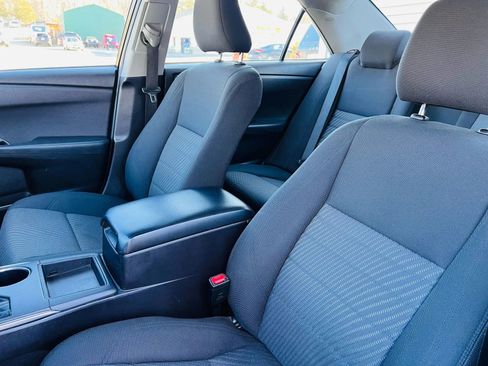 Used 2016 Toyota Camry LE image 26