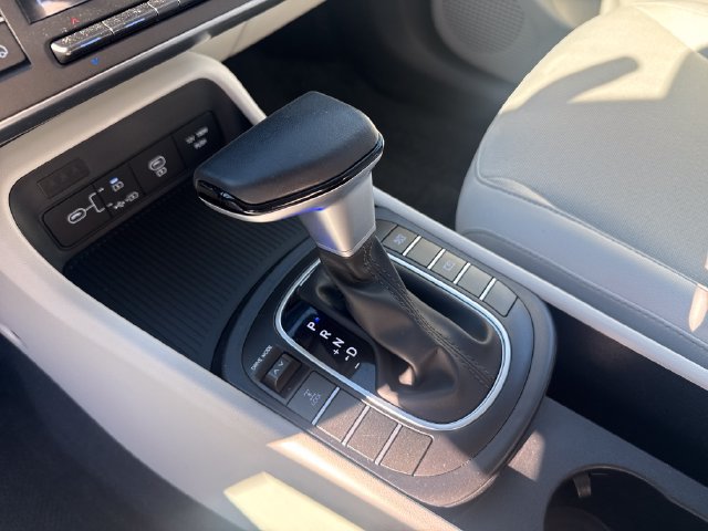 Certified 2024 Hyundai Kona SEL AWD/4WD image 24