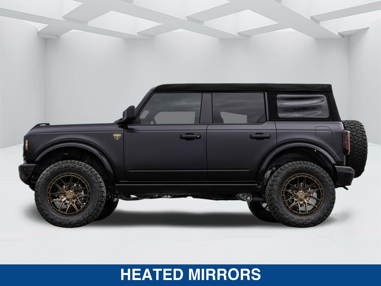 Used 2025 Ford Bronco Badlands AWD/4WD image 7