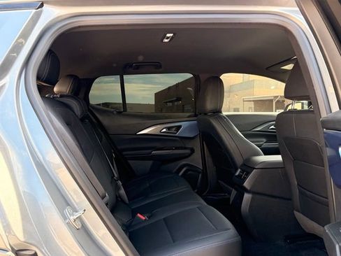 Used 2024 Chevrolet Equinox EV LT FWD image 14