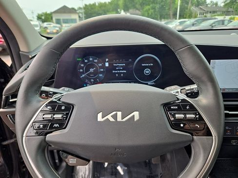 Used 2024 Kia Niro Wind w/ Wind Preserve Package FWD image 20