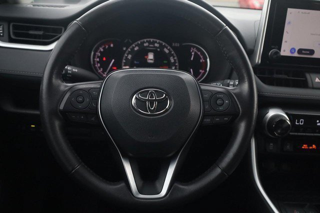 Used 2025 Toyota RAV4 XLE w/ Weather Package AWD/4WD image 7