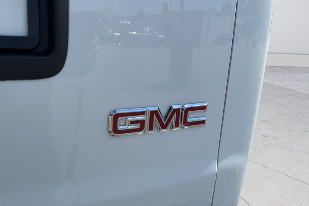 Certified 2025 GMC Savana 2500 w/ Driver Convenience Package RWD image 30