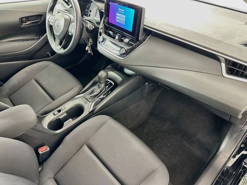 Used 2024 Toyota Corolla LE FWD image 27