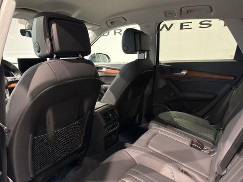 Used 2021 Audi Q5 2.0T Premium image 29