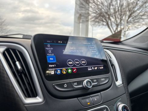 Used 2024 Chevrolet Malibu LT image 20