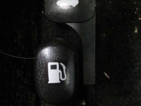 Used 2024 Hyundai Elantra SEL w/ Convenience Package image 35