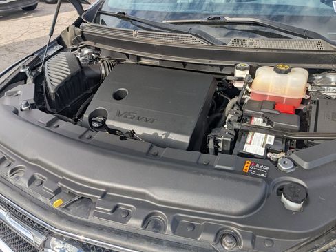 Used 2021 Buick Enclave Premium w/ Sun and Sites Package image 36