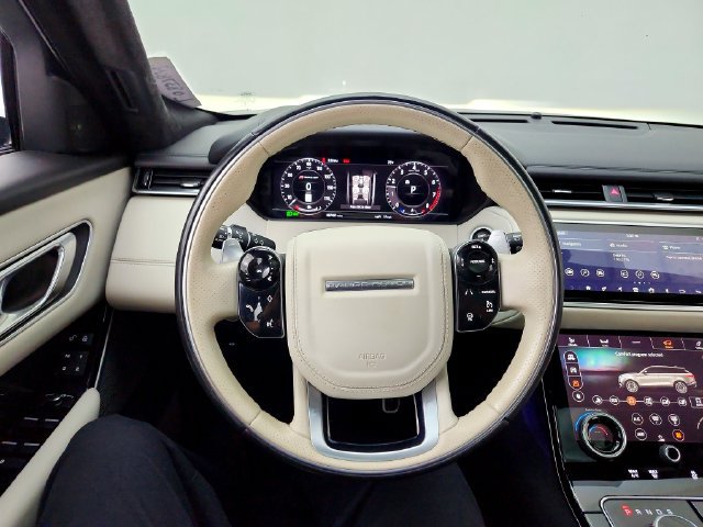 Used 2018 Land Rover Range Rover Velar AWD/4WD image 25