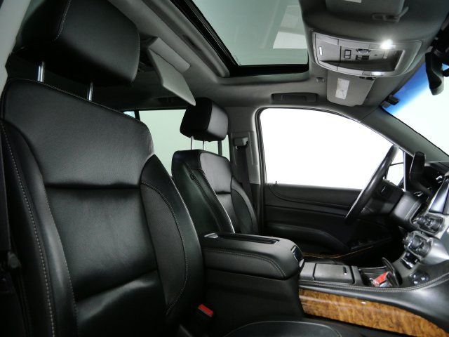 Used 2017 Chevrolet Suburban Premier AWD/4WD image 12