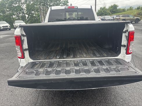 Used 2022 RAM 1500 Big Horn AWD/4WD image 5