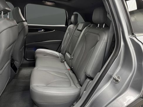 Used 2022 Lincoln Nautilus Reserve image 30