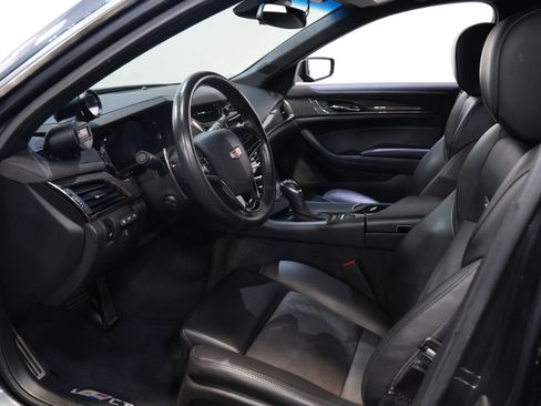Used 2016 Cadillac CTS V w/ Luxury Package RWD image 33