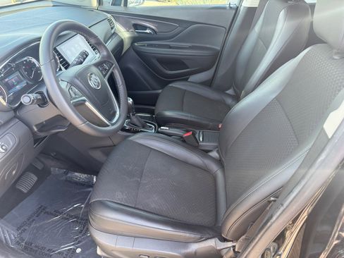 Used 2021 Buick Encore Preferred FWD image 11