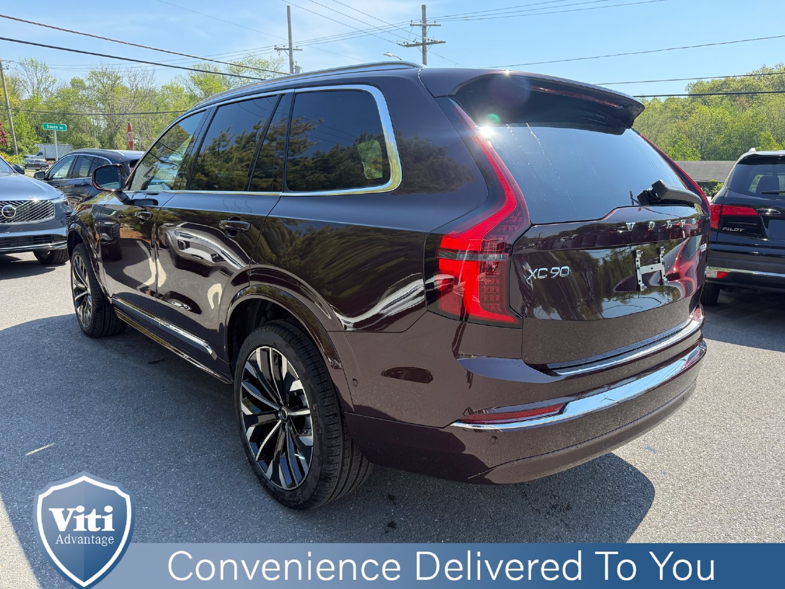 New 2026 Volvo XC90 T8 Plus w/ Protection Package Premier AWD/4WD image 6