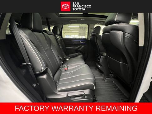 Used 2024 Acura MDX SH-AWD w/ Advance Package image 19
