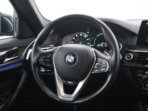 Used 2018 BMW 530e xDrive w/ Premium Package 2 AWD/4WD image 15