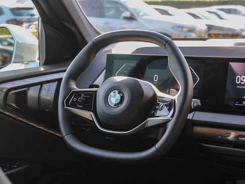 Used 2025 BMW X3 xDrive30i w/ Convenience Package image 15