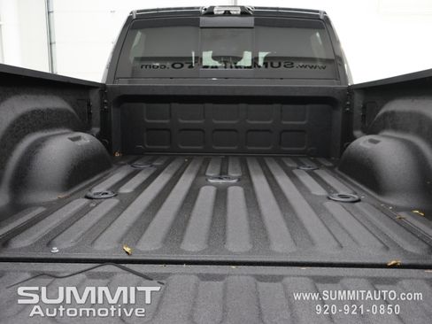 New 2026 RAM 3500 Big Horn AWD/4WD image 33