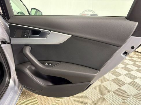 Used 2017 Audi A4 2.0T Premium image 18