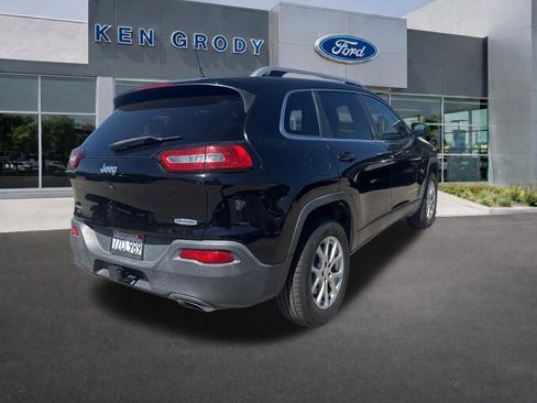 Used 2017 Jeep Cherokee Latitude w/ Trailer Tow Group image 3