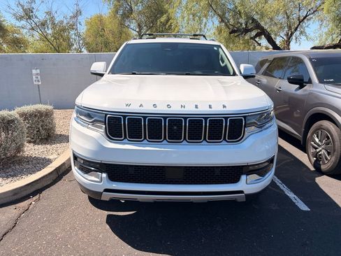 Used 2022 Jeep Wagoneer Series II w/ Convenience Group I RWD image 3