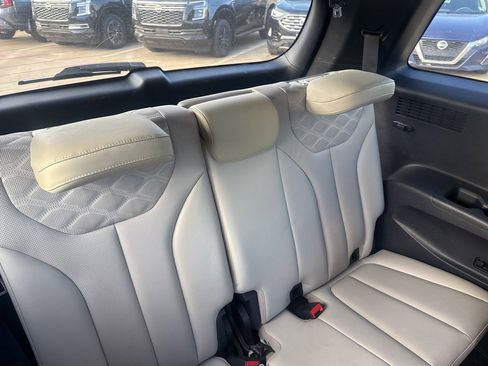 Used 2021 Hyundai Palisade Limited image 23