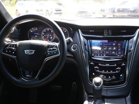 Used 2017 Cadillac CTS V w/ Luxury Package RWD image 25