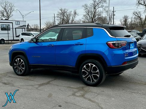 Used 2022 Jeep Compass Limited AWD/4WD image 5