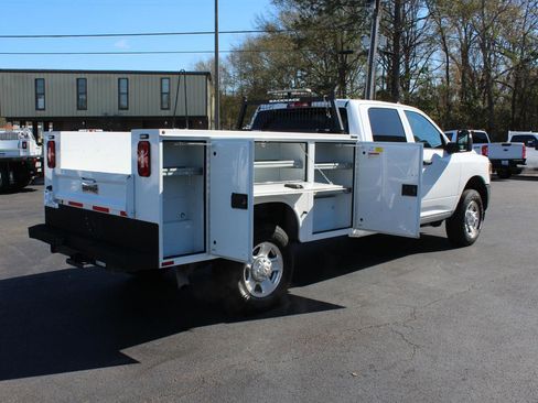 Used 2023 RAM 3500 Tradesman image 16